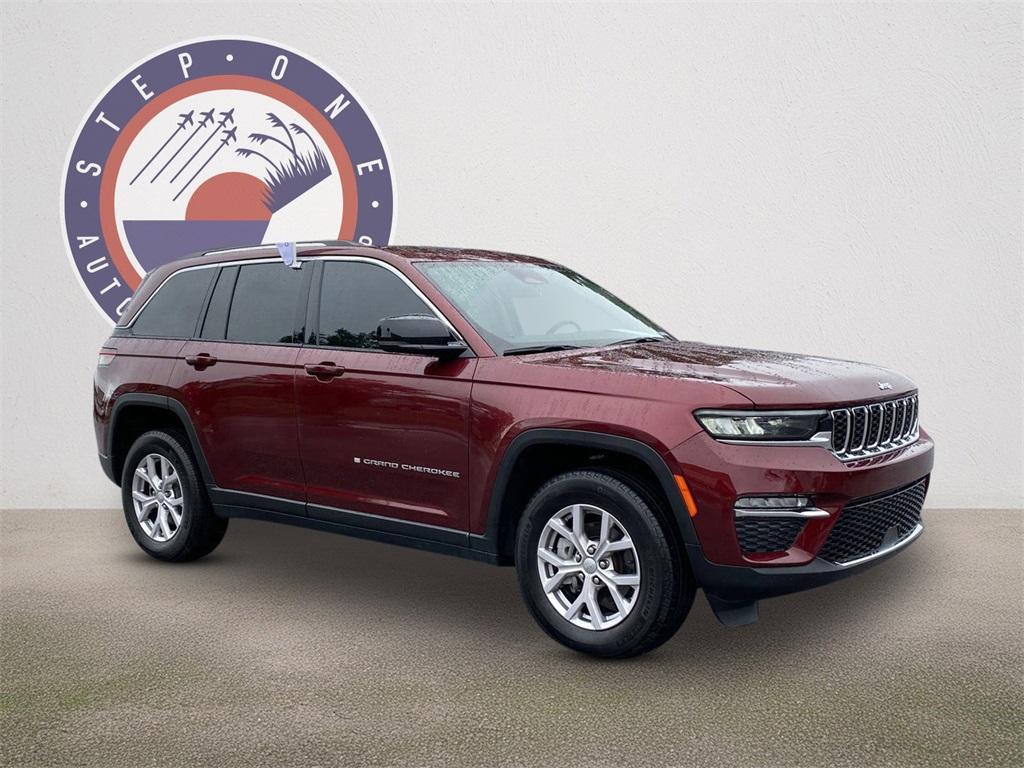 used 2022 Jeep Grand Cherokee car, priced at $35,649