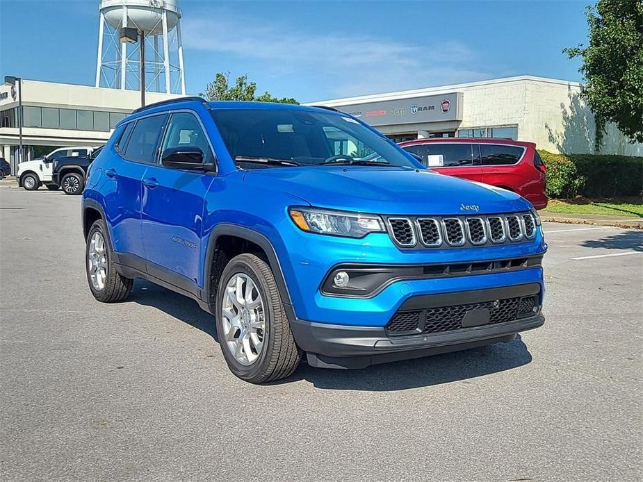 new 2024 Jeep Compass car, priced at $27,995