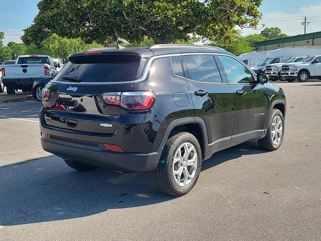 new 2024 Jeep Compass car, priced at $22,995