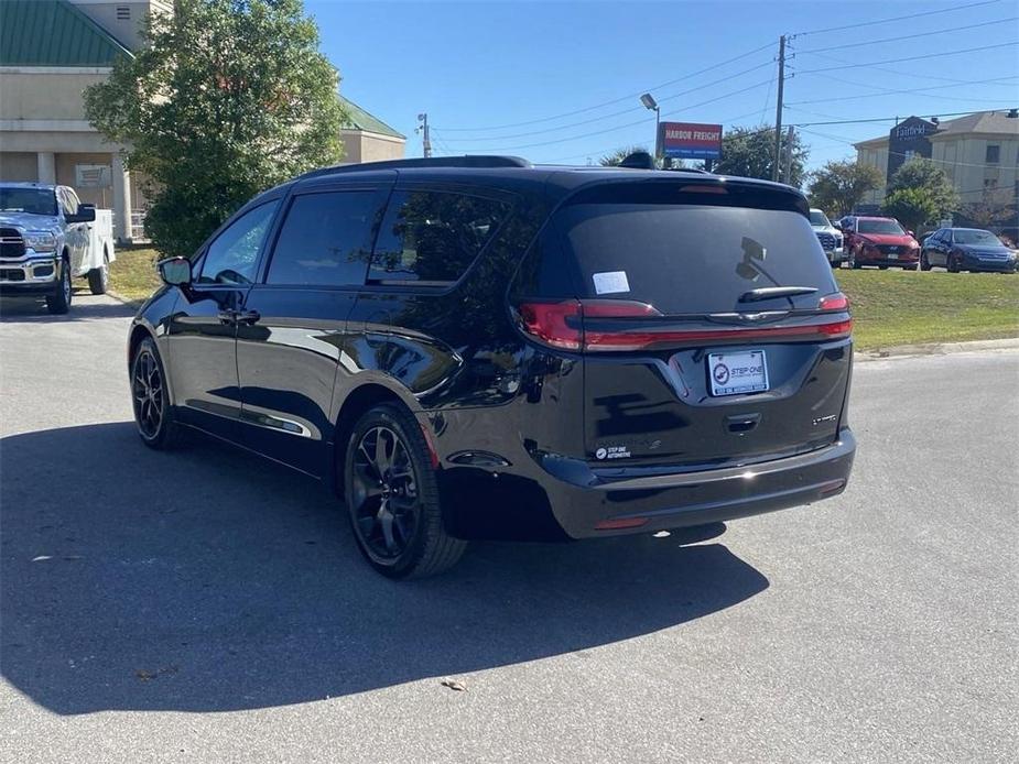 new 2025 Chrysler Pacifica car, priced at $50,045