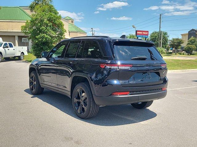 new 2024 Jeep Grand Cherokee car, priced at $45,921