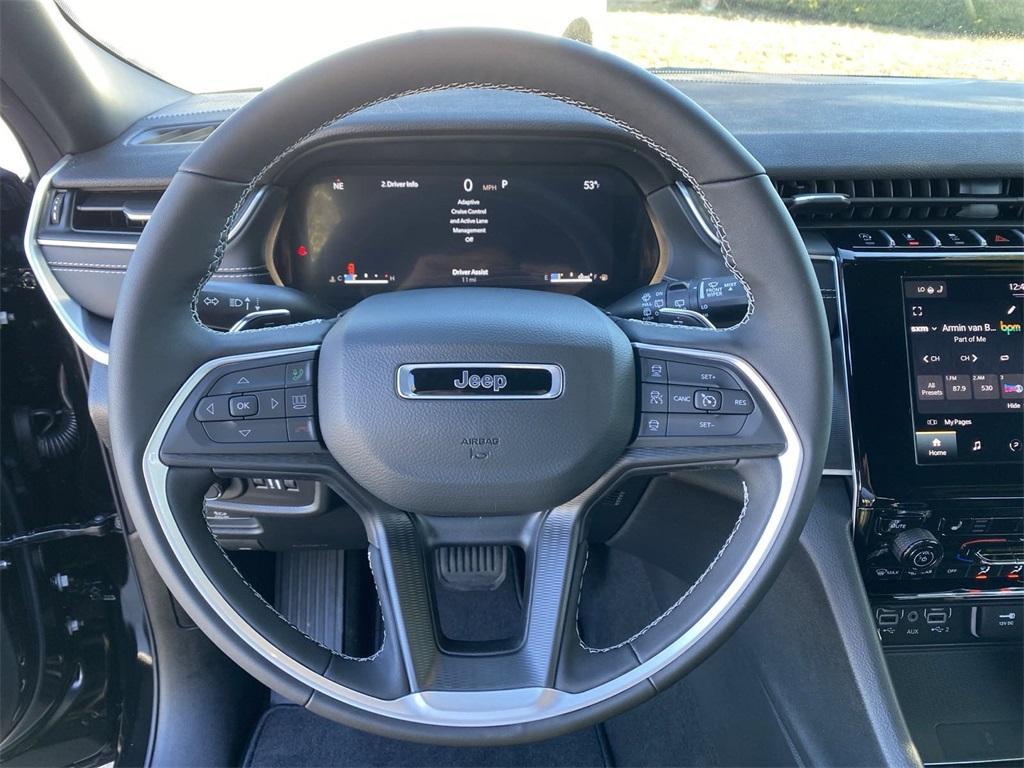 new 2025 Jeep Grand Cherokee car, priced at $40,639