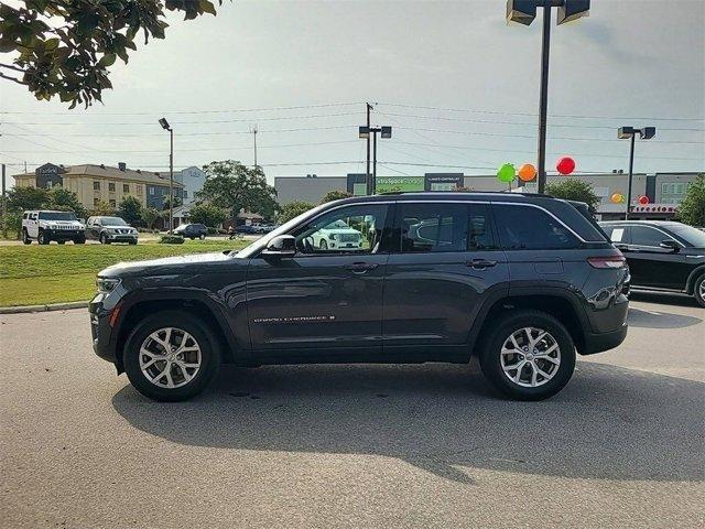 used 2022 Jeep Grand Cherokee car, priced at $28,263