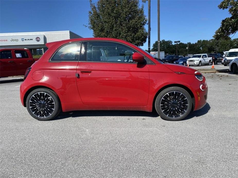 new 2024 FIAT 500e car, priced at $29,495