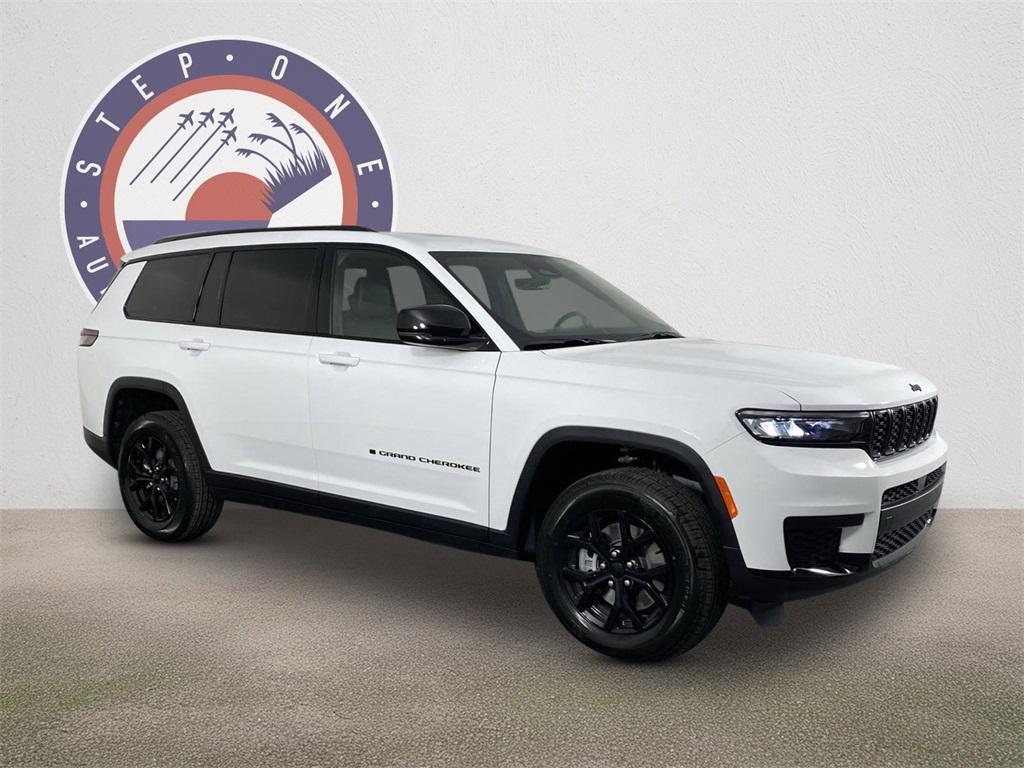 new 2025 Jeep Grand Cherokee L car, priced at $41,995