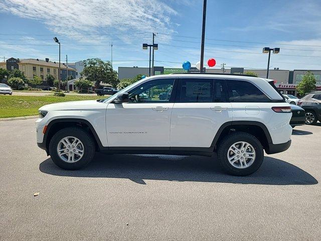 new 2024 Jeep Grand Cherokee car, priced at $39,580