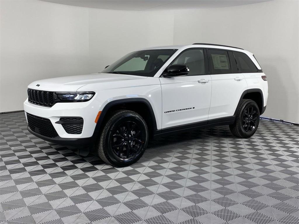 new 2025 Jeep Grand Cherokee car, priced at $39,495