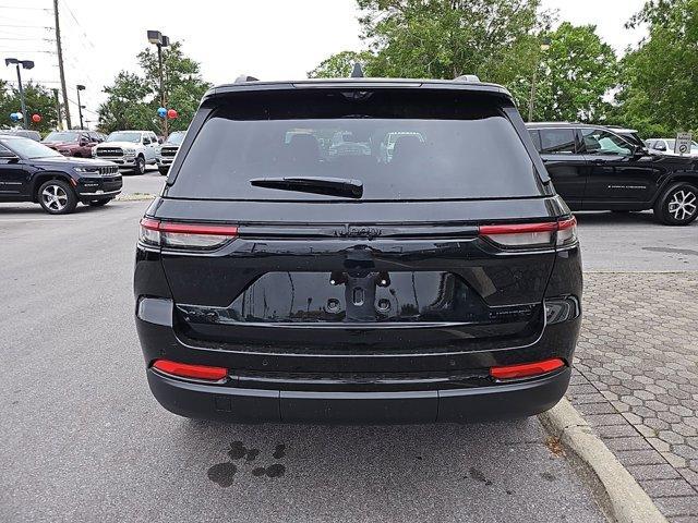 new 2024 Jeep Grand Cherokee car, priced at $52,960