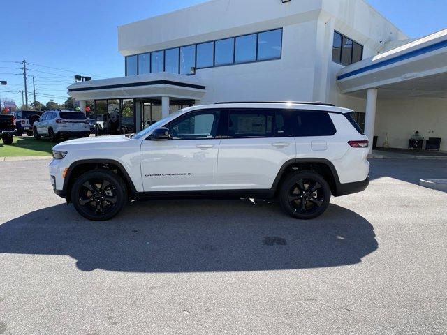 new 2024 Jeep Grand Cherokee L car, priced at $42,250