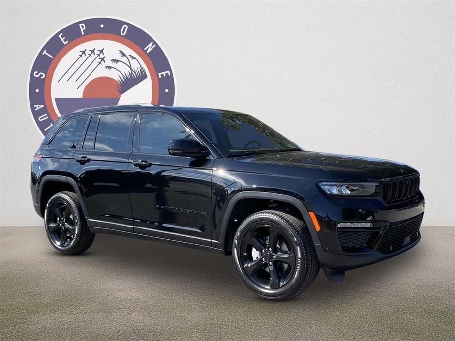 new 2025 Jeep Grand Cherokee car