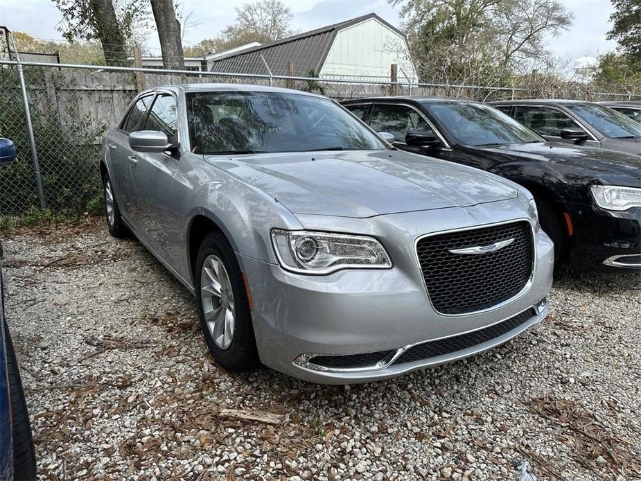 new 2023 Chrysler 300 car, priced at $34,052