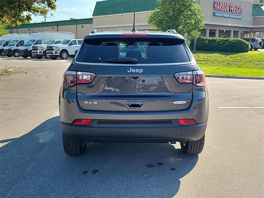 new 2024 Jeep Compass car, priced at $22,995