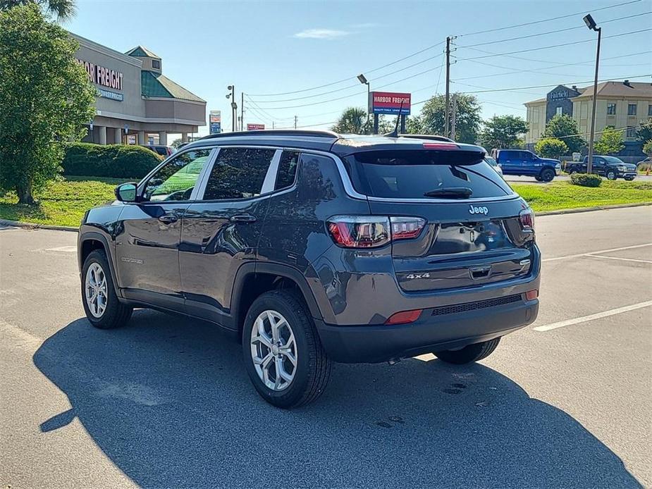 new 2024 Jeep Compass car, priced at $22,995