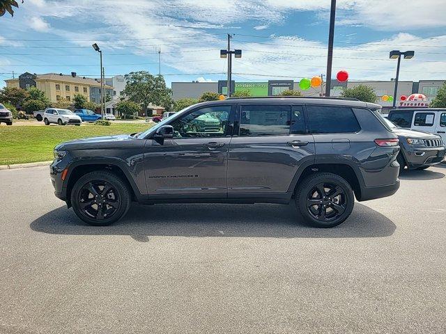 new 2024 Jeep Grand Cherokee L car, priced at $46,321