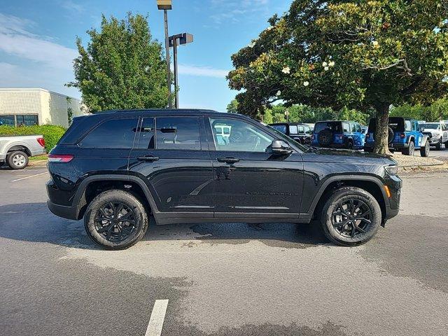 new 2024 Jeep Grand Cherokee car, priced at $42,132