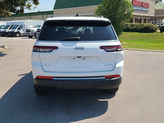 new 2024 Jeep Grand Cherokee L car, priced at $43,200