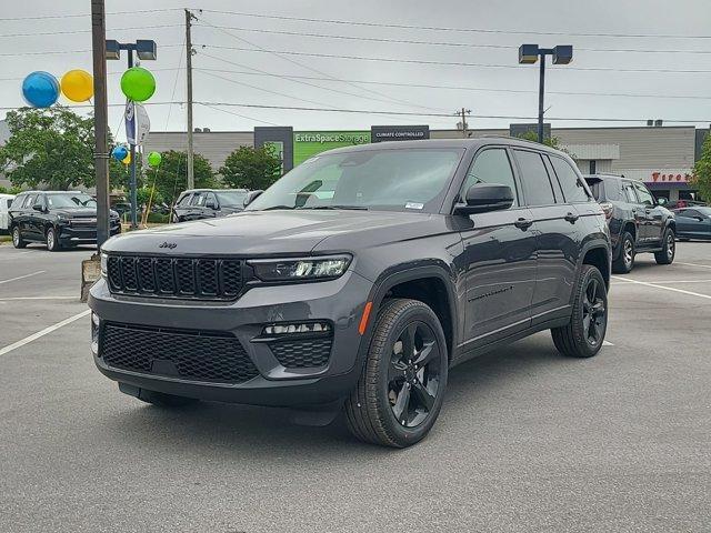 new 2024 Jeep Grand Cherokee car, priced at $50,035