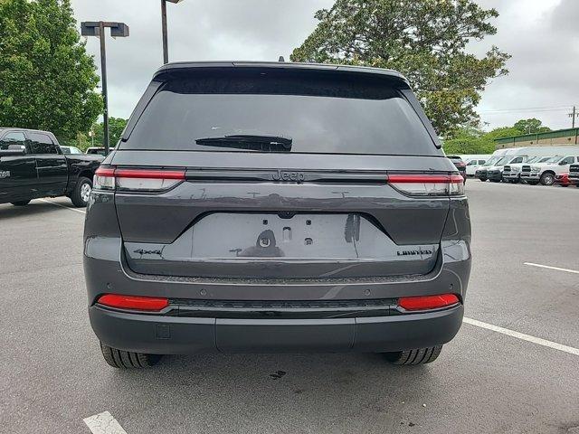 new 2024 Jeep Grand Cherokee car, priced at $50,035