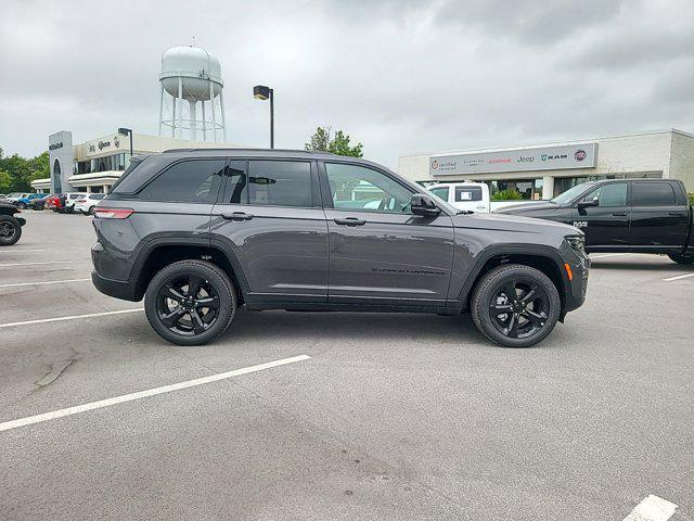 new 2024 Jeep Grand Cherokee car, priced at $44,435