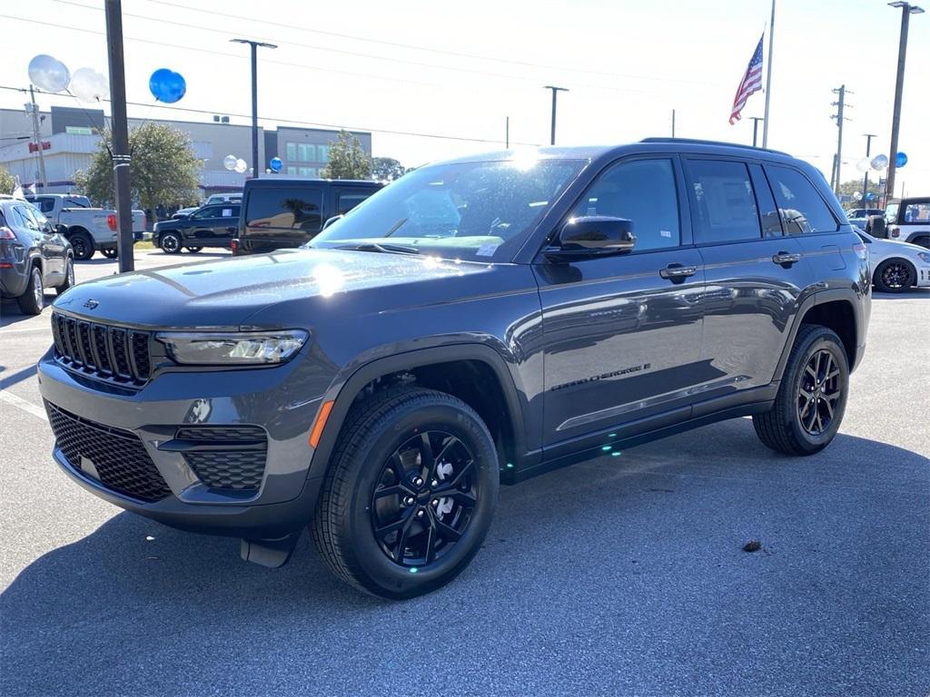 new 2025 Jeep Grand Cherokee car, priced at $40,639