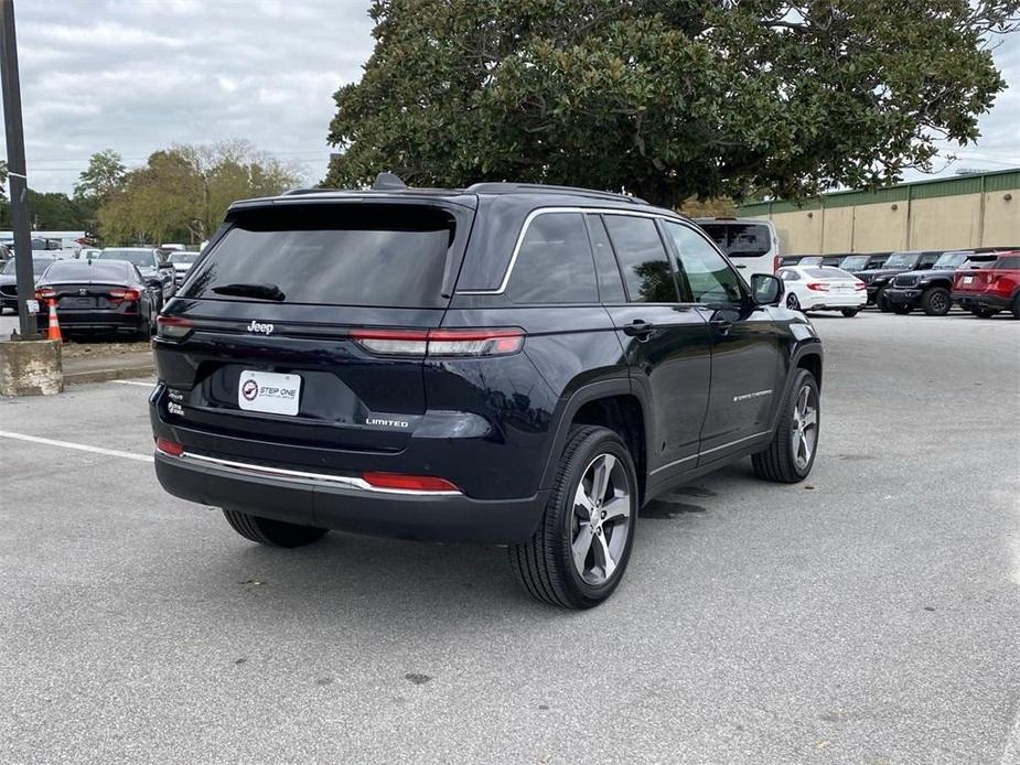 new 2024 Jeep Grand Cherokee car, priced at $47,935