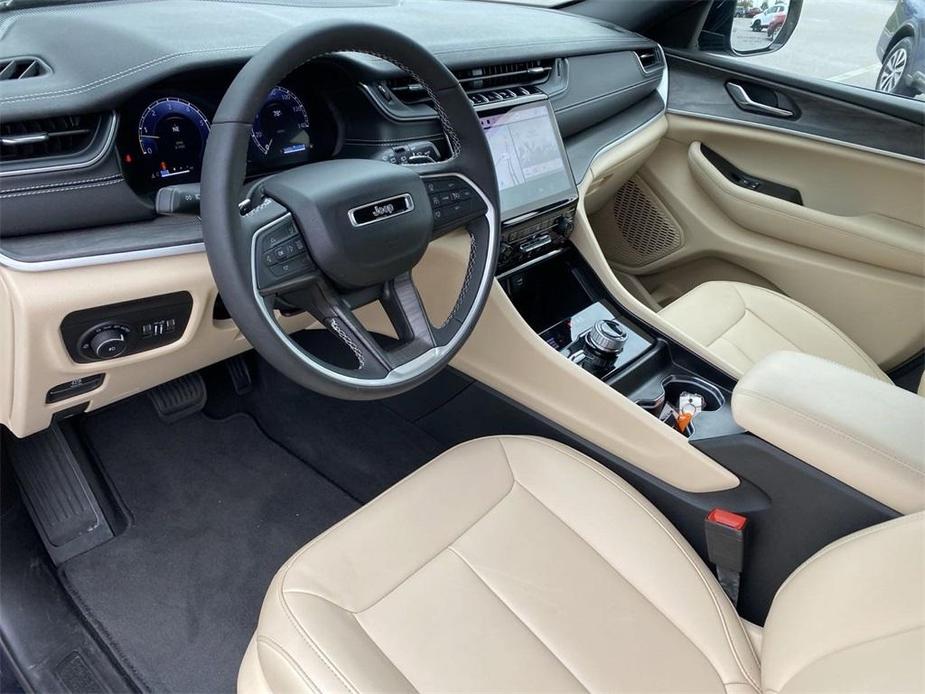 new 2024 Jeep Grand Cherokee car, priced at $47,935