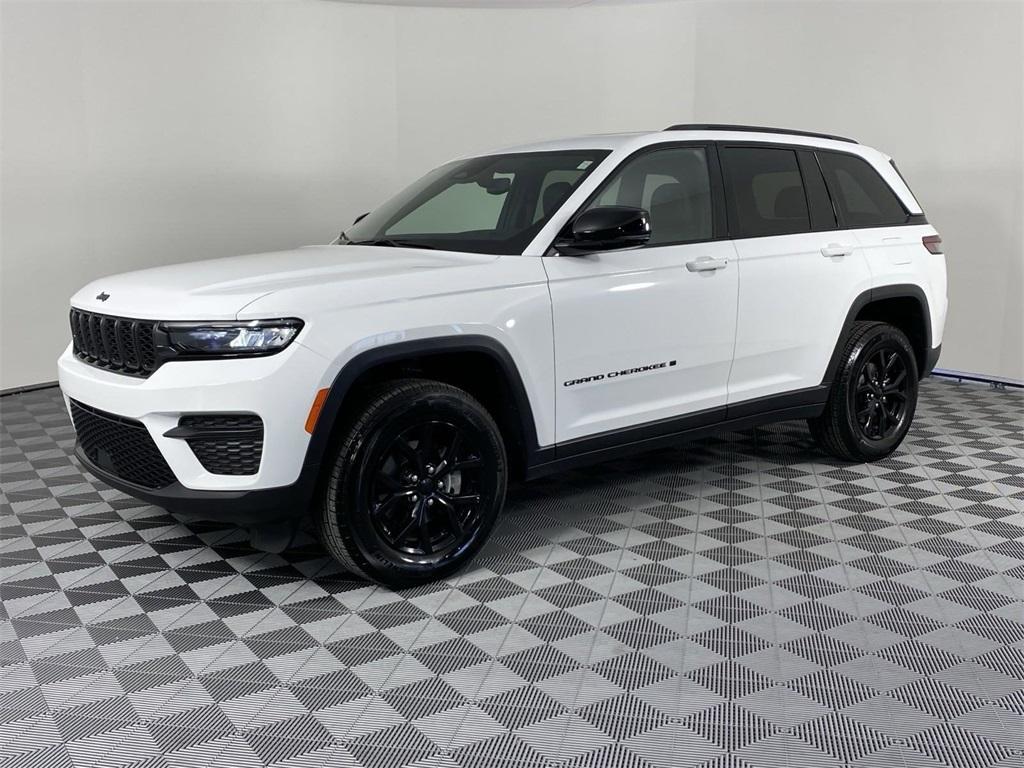 new 2024 Jeep Grand Cherokee car, priced at $37,566