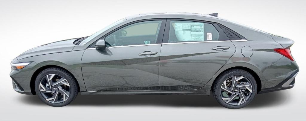 new 2024 Hyundai Elantra car, priced at $25,941