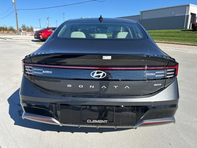 new 2024 Hyundai Sonata car, priced at $28,293