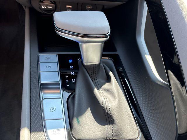 new 2024 Hyundai Elantra car, priced at $25,850