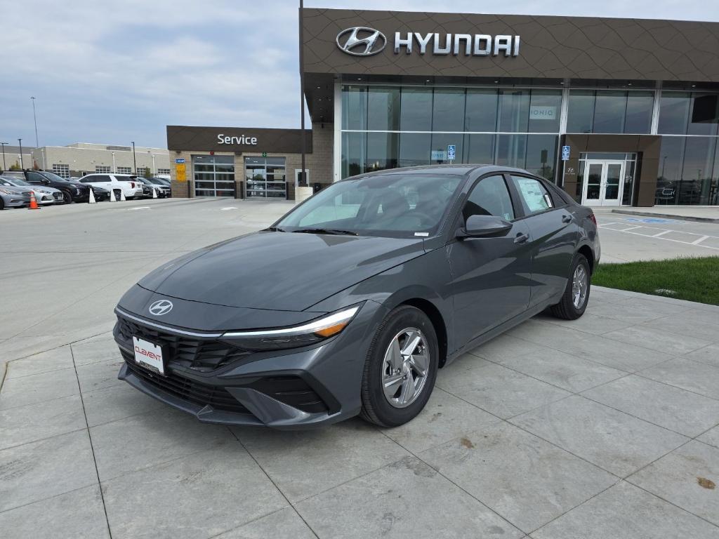 new 2025 Hyundai Elantra car, priced at $19,936