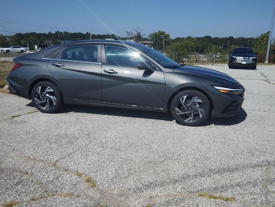 new 2024 Hyundai Elantra car, priced at $25,962