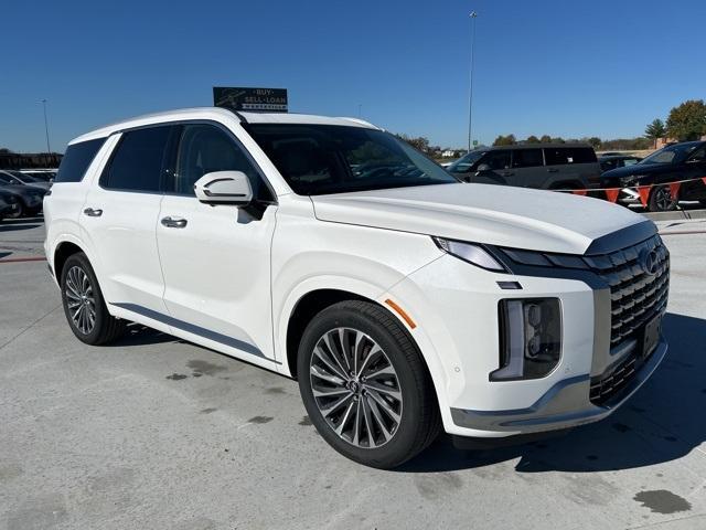 new 2025 Hyundai Palisade car, priced at $54,077