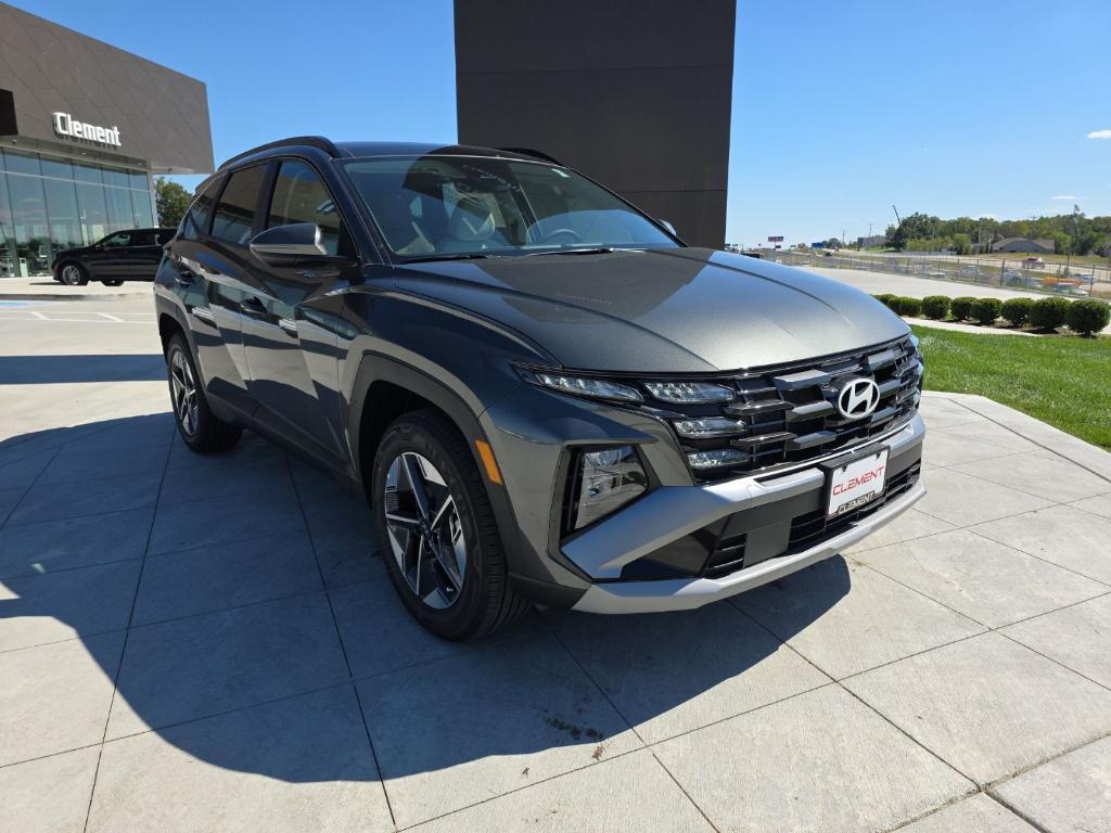 new 2025 Hyundai TUCSON Hybrid car, priced at $32,972