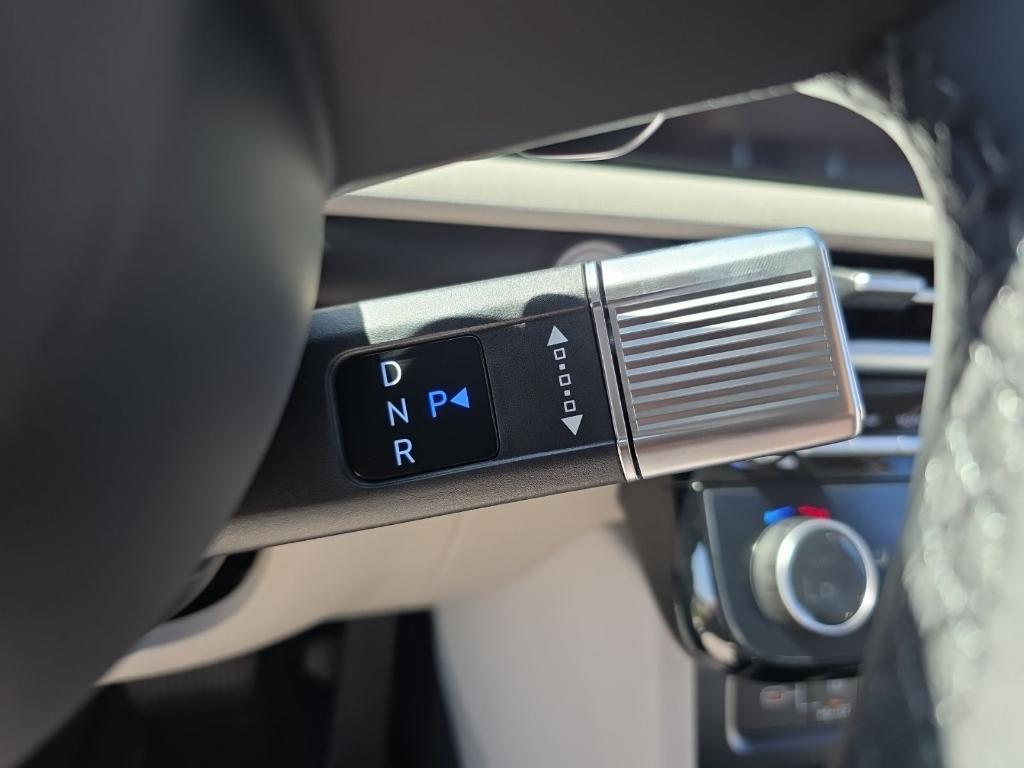 new 2025 Hyundai TUCSON Hybrid car, priced at $32,972