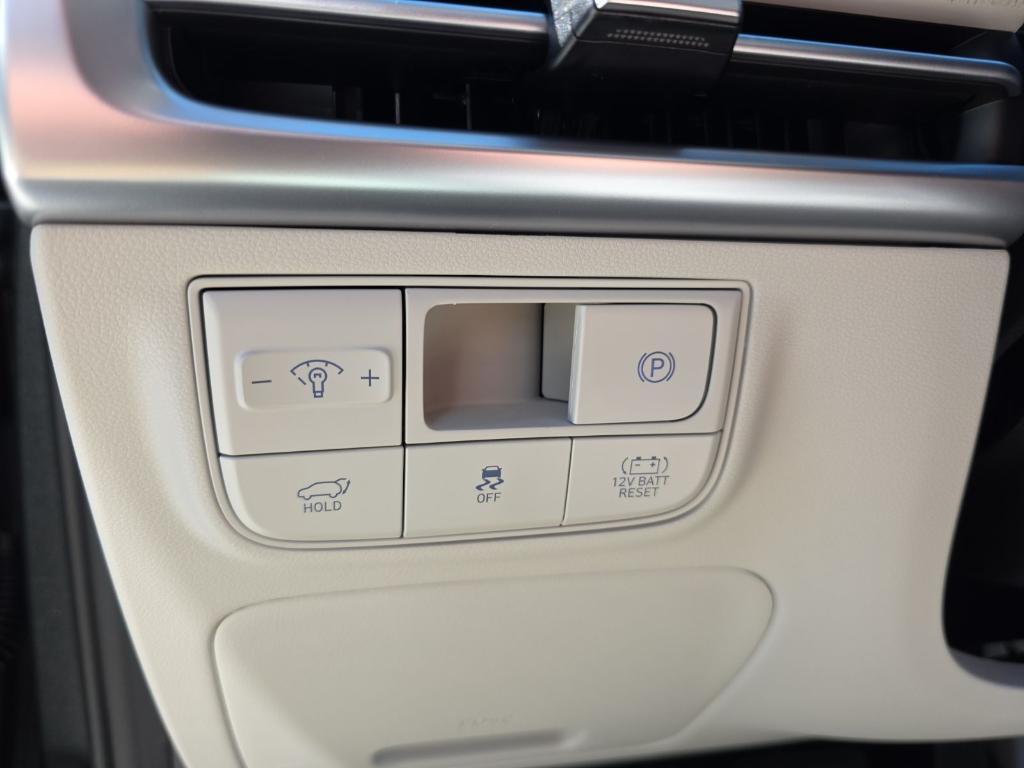 new 2025 Hyundai TUCSON Hybrid car, priced at $32,972