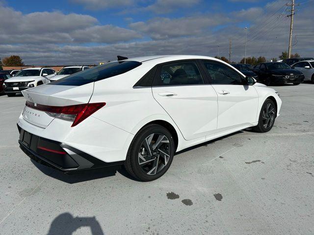 new 2025 Hyundai Elantra car, priced at $26,154