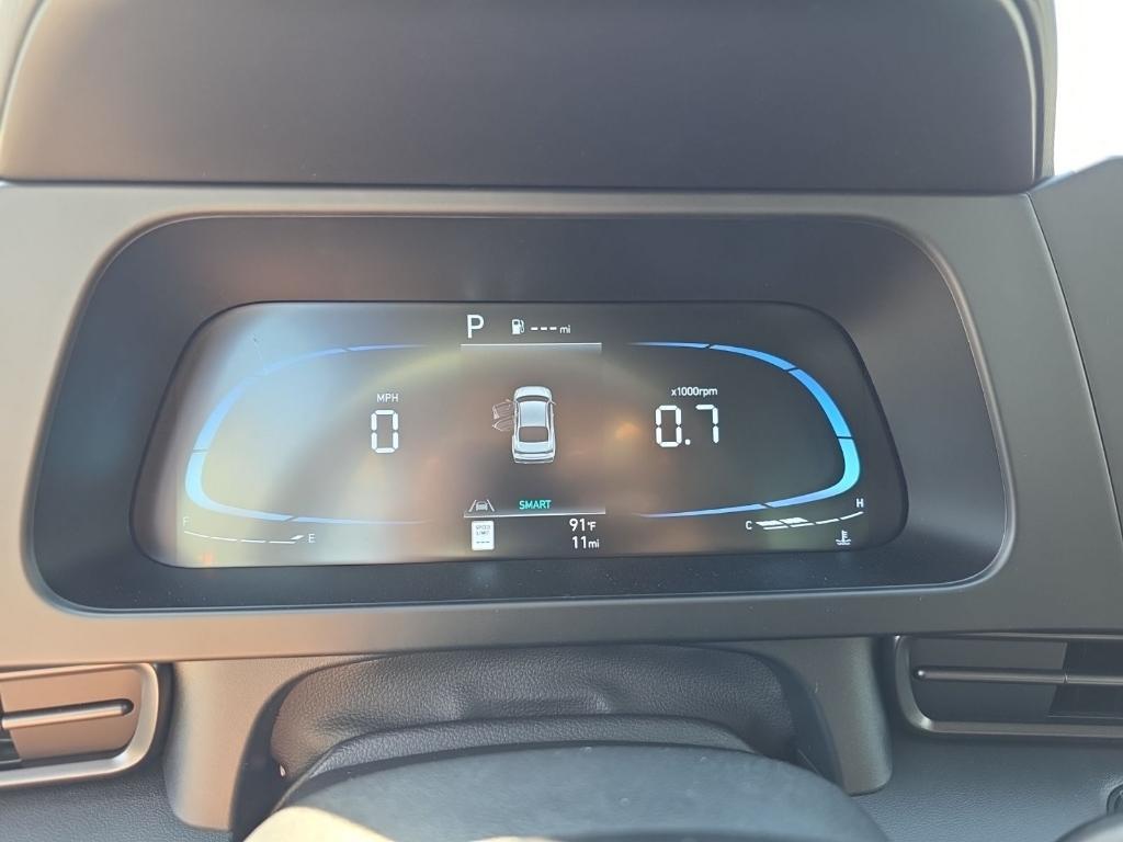 new 2025 Hyundai Elantra car, priced at $21,298