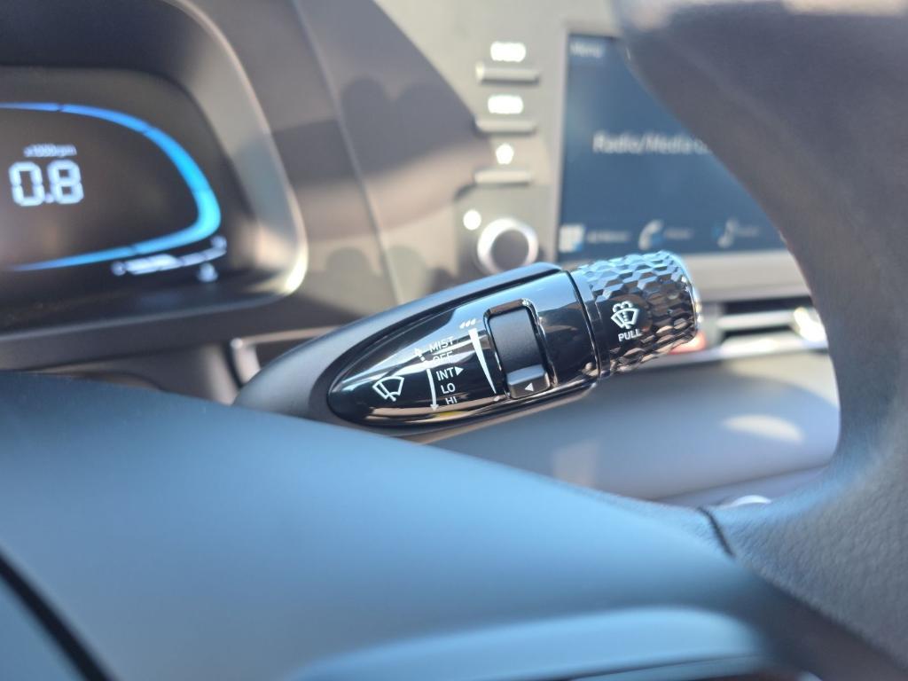 new 2025 Hyundai Elantra car, priced at $21,579