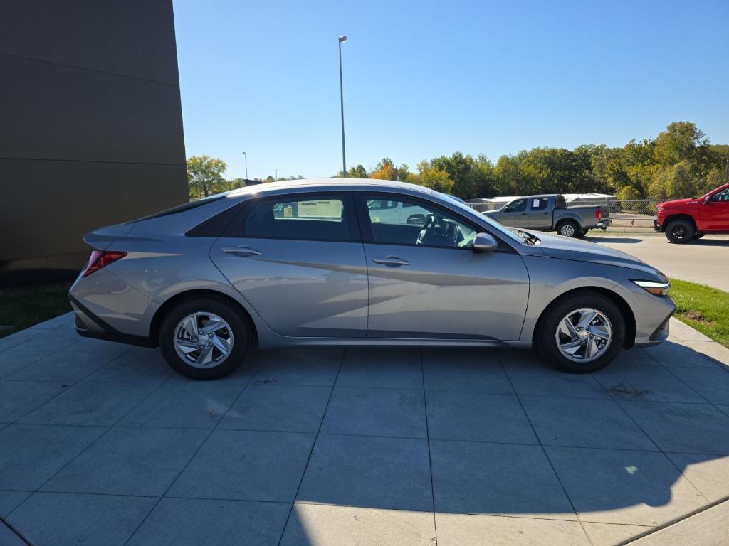 new 2025 Hyundai Elantra car, priced at $21,579