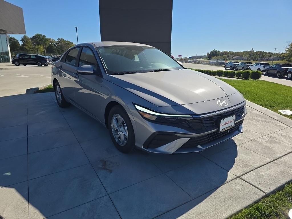 new 2025 Hyundai Elantra car, priced at $21,579