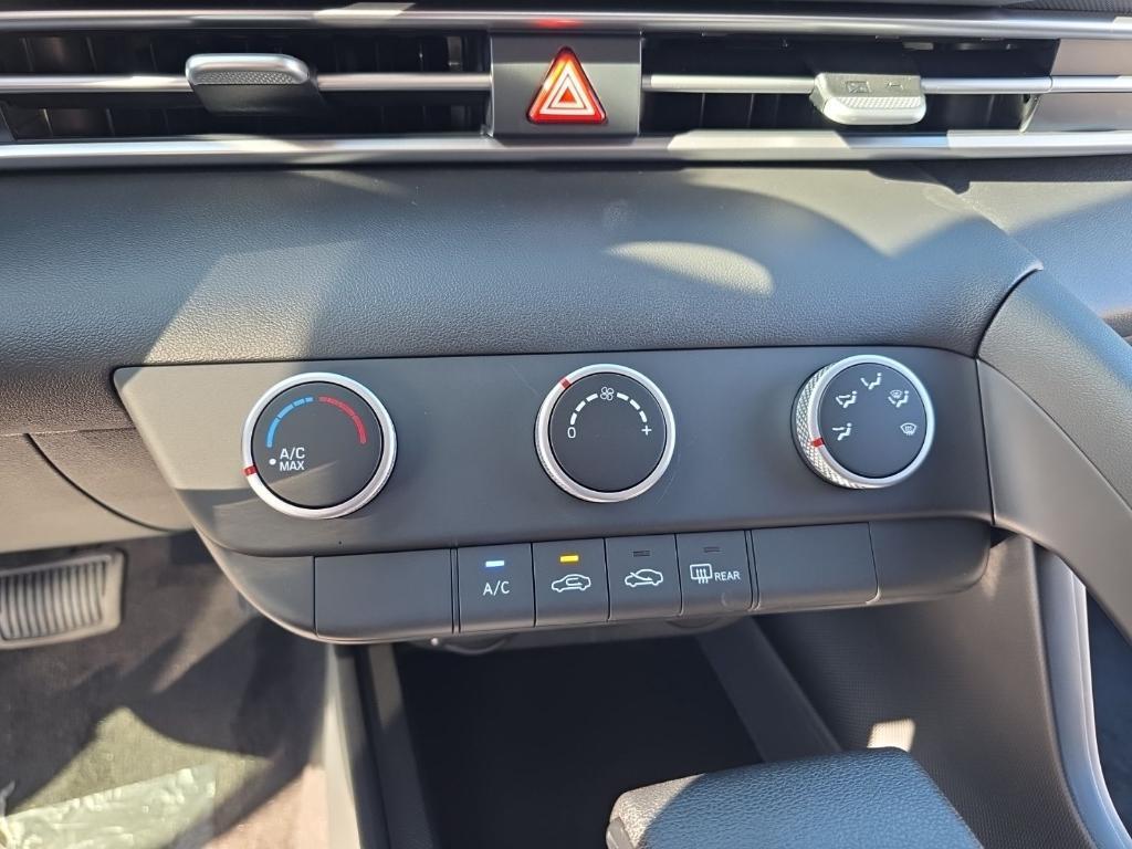 new 2025 Hyundai Elantra car, priced at $21,579