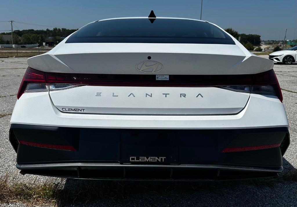 new 2024 Hyundai Elantra car, priced at $25,790