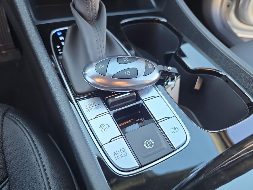 new 2026 Hyundai Tucson car, priced at $37,005