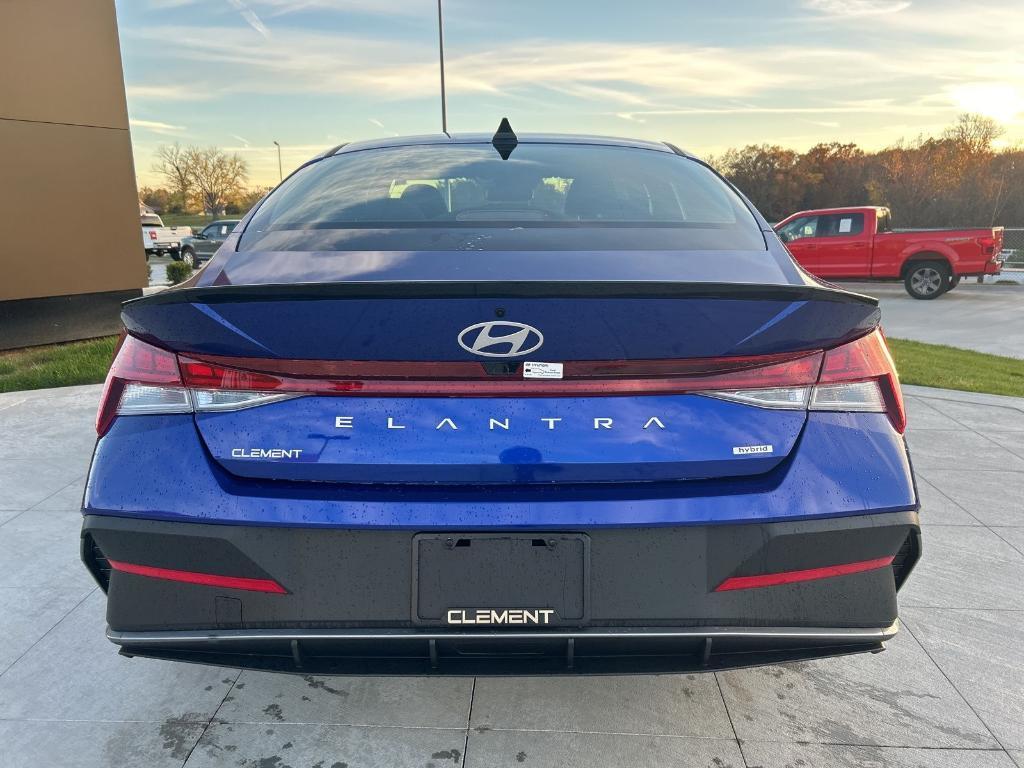 new 2025 Hyundai Elantra HEV car, priced at $27,384