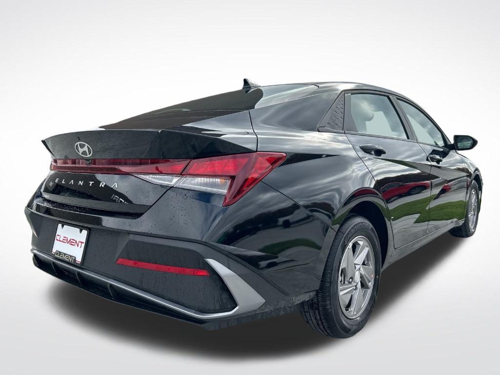 new 2025 Hyundai Elantra car, priced at $23,065