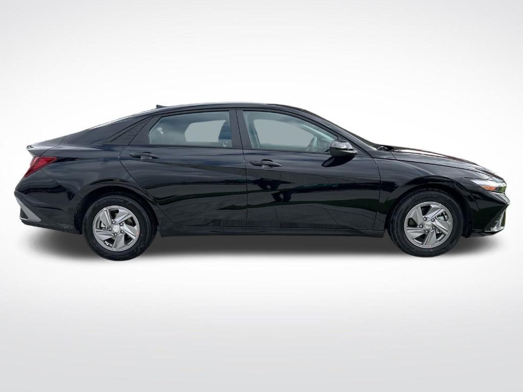 new 2025 Hyundai Elantra car, priced at $23,065