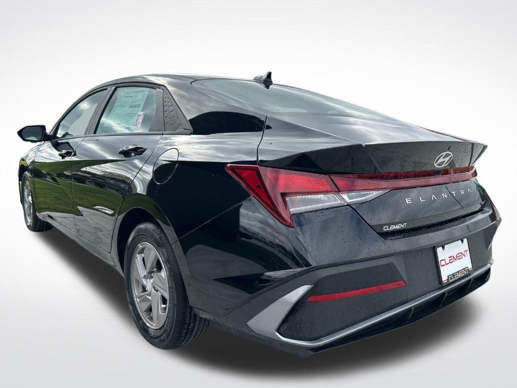 new 2025 Hyundai Elantra car, priced at $23,065