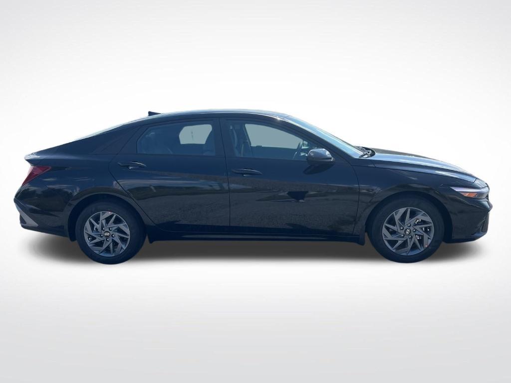 new 2024 Hyundai Elantra car, priced at $24,256