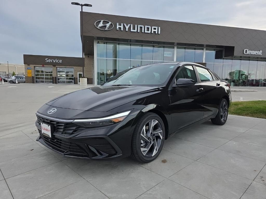 new 2025 Hyundai Elantra car, priced at $21,298